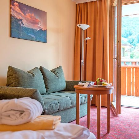 Vivea Gesundheitshotel Bad Goisern Ngoại thất bức ảnh