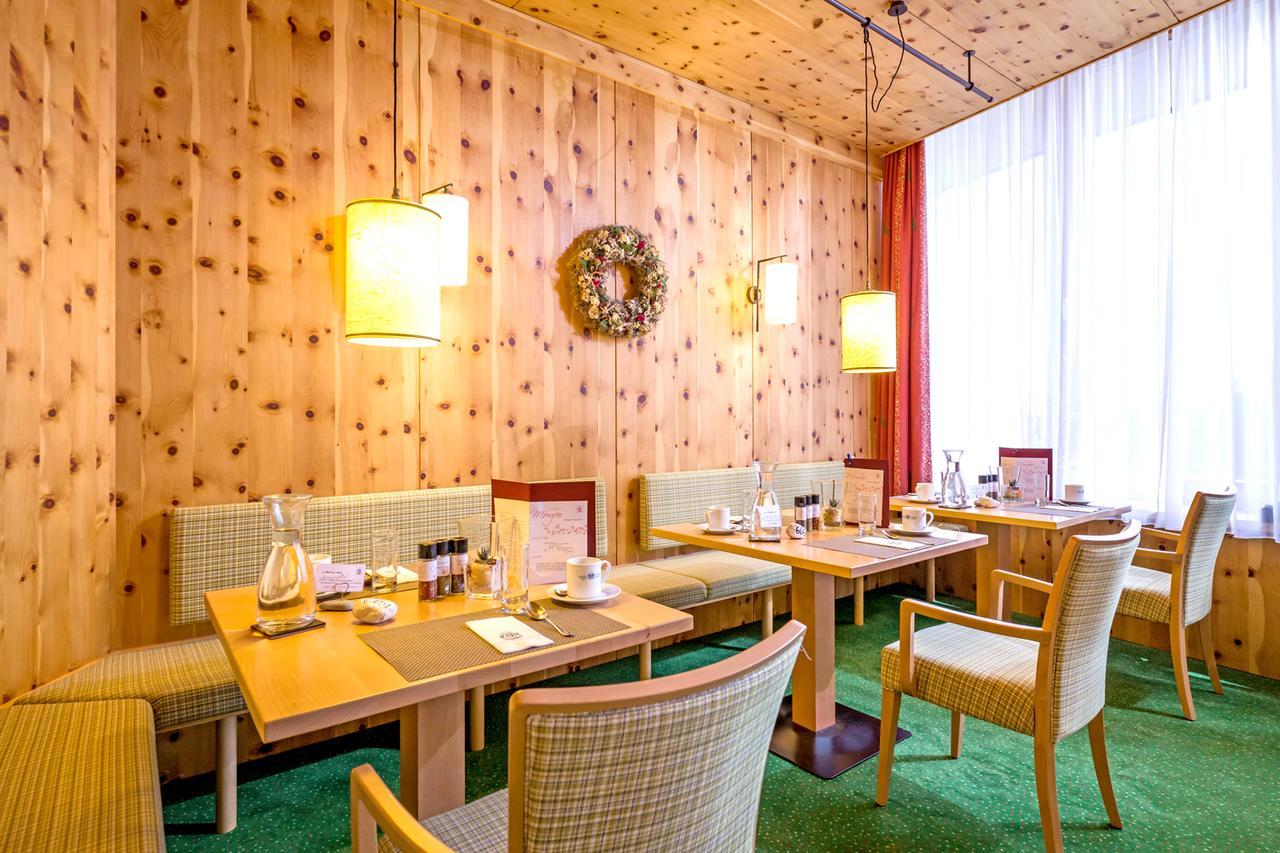 Vivea Gesundheitshotel Bad Goisern Ngoại thất bức ảnh